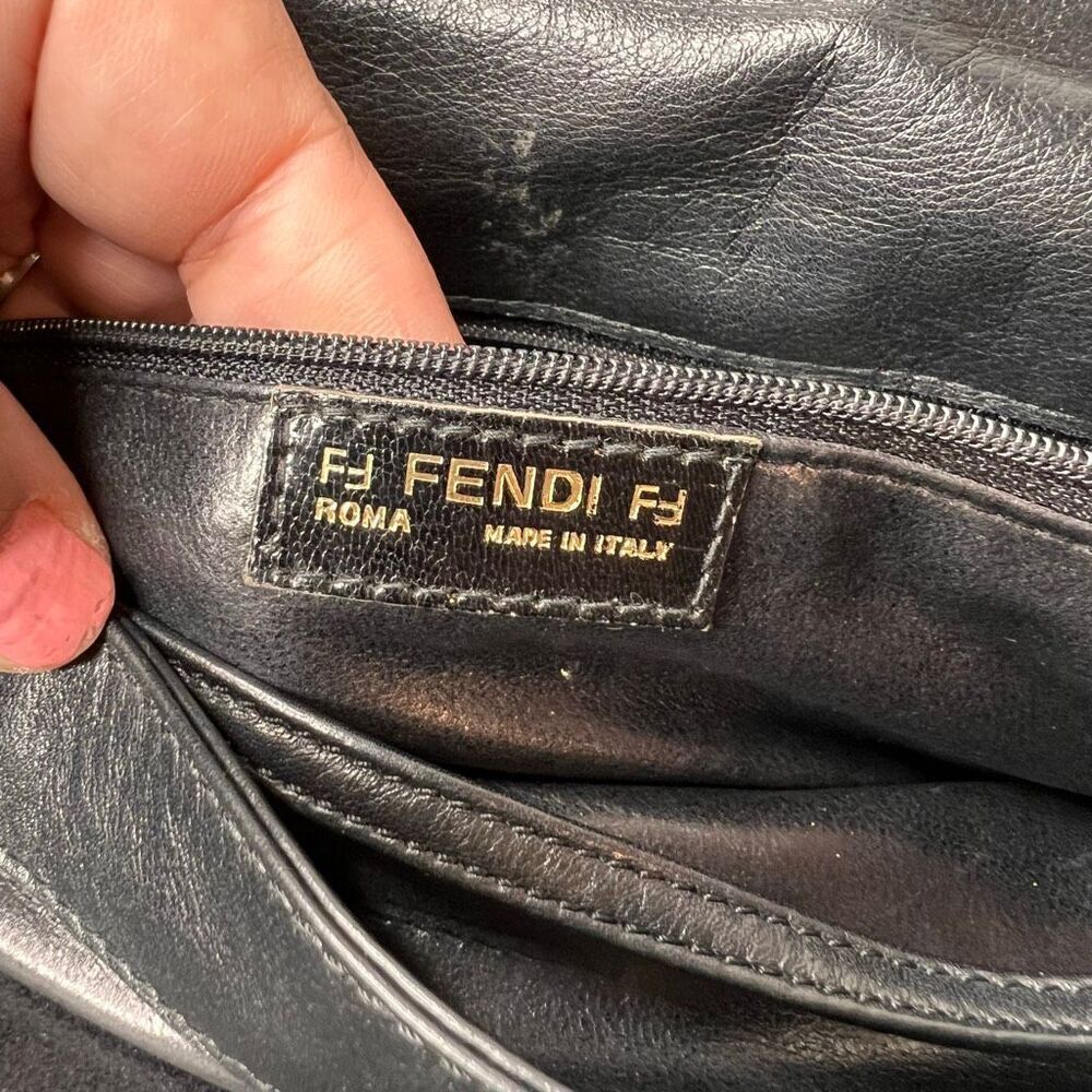 Fendi leather clutch crossbody bag, black gathered leather body with a contrasti - Picture 6 of 11